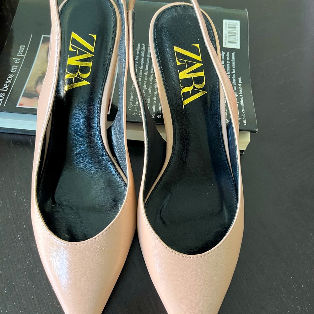 Zara pointy shoes beige/ light pink size 6 . only one time